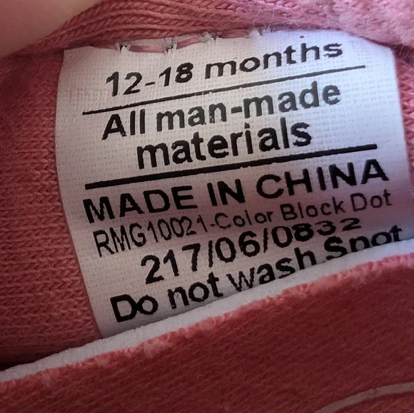 Pink and Black Slip-On Sneakers with Elastic Opening - Picture 4 of 5